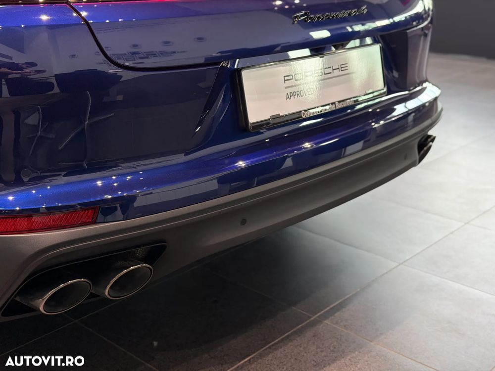 Porsche Panamera 4 E-Hybrid - 13