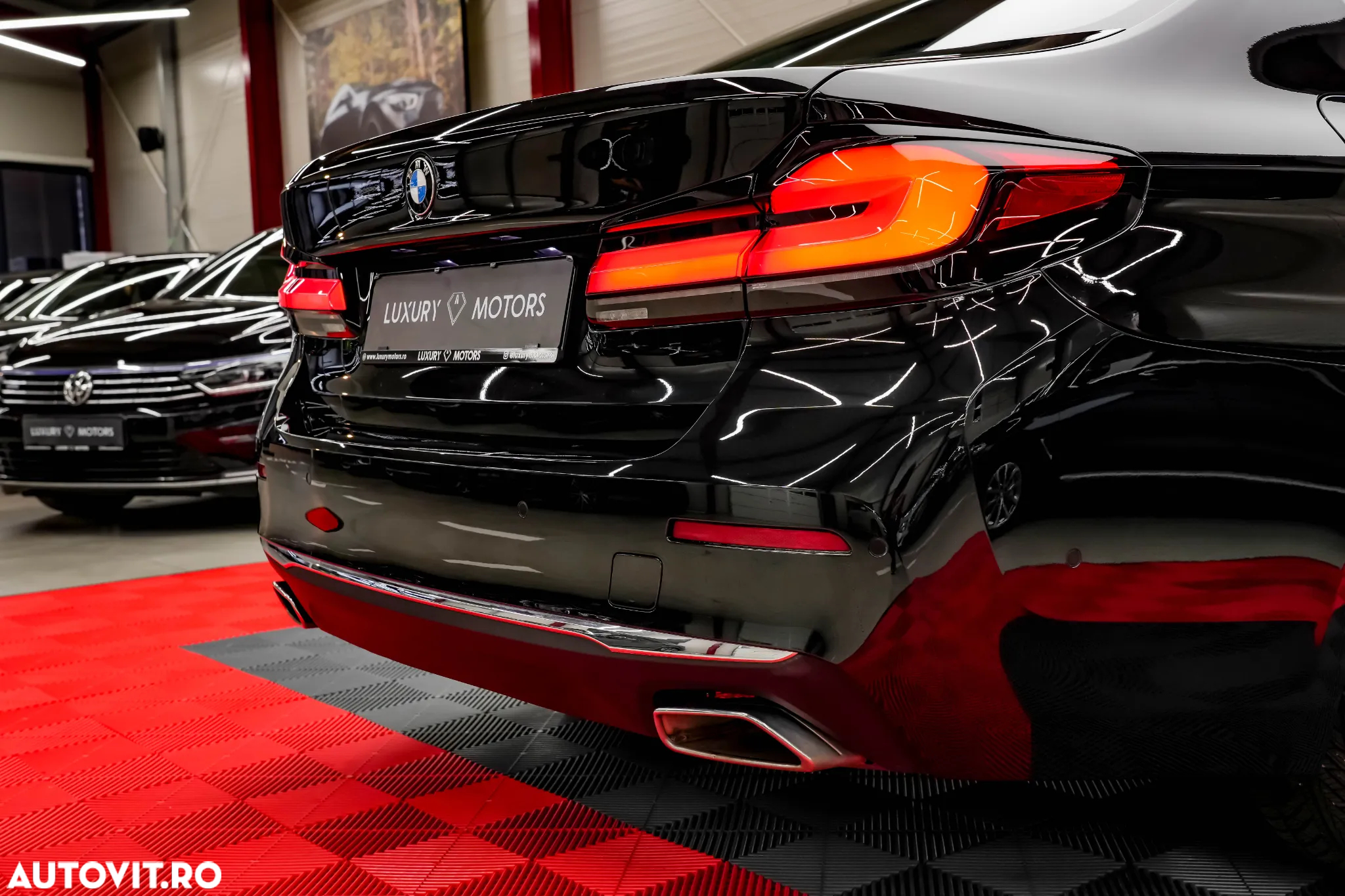 BMW Seria 5 520d Aut. Luxury Line - 29