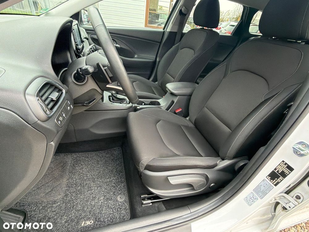 Hyundai i30 1.6 CRDI DCT EDITION 30 - 19