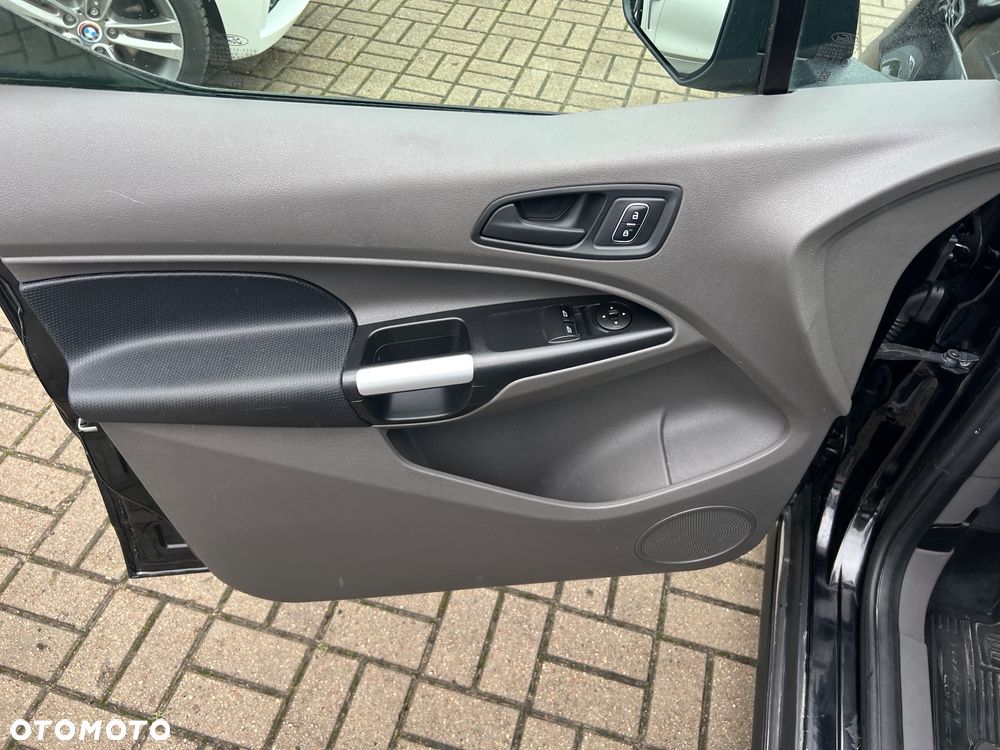 Ford Transit Connect - 12