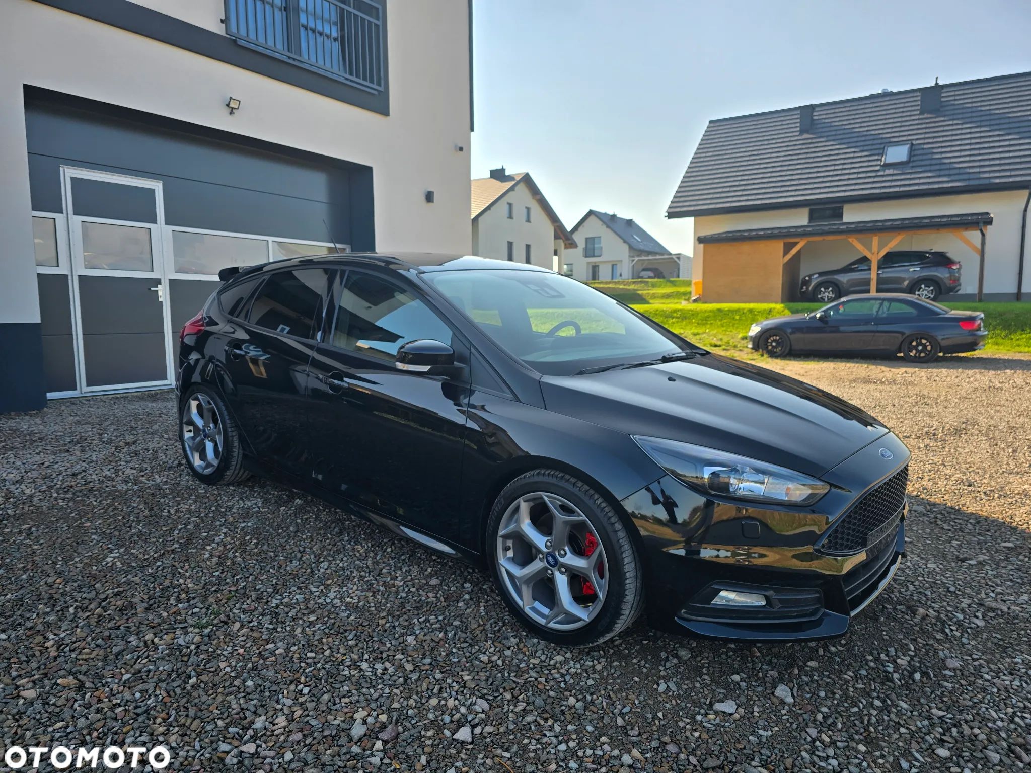Ford Focus 2.0 EcoBoost ST mit Leder-Exclusiv-Paket - 1