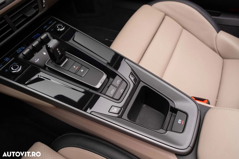 Porsche 911 PDK - 24