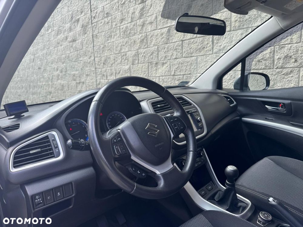 Suzuki SX4 S-Cross 1.6 Premium 4WD - 8
