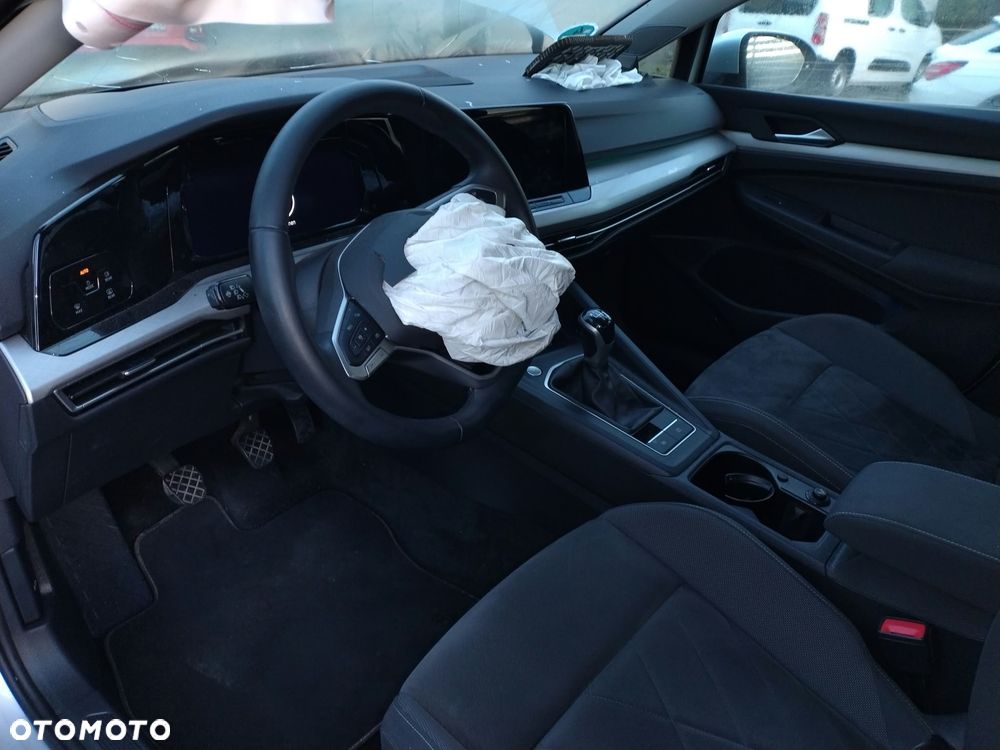 Volkswagen Golf - 17