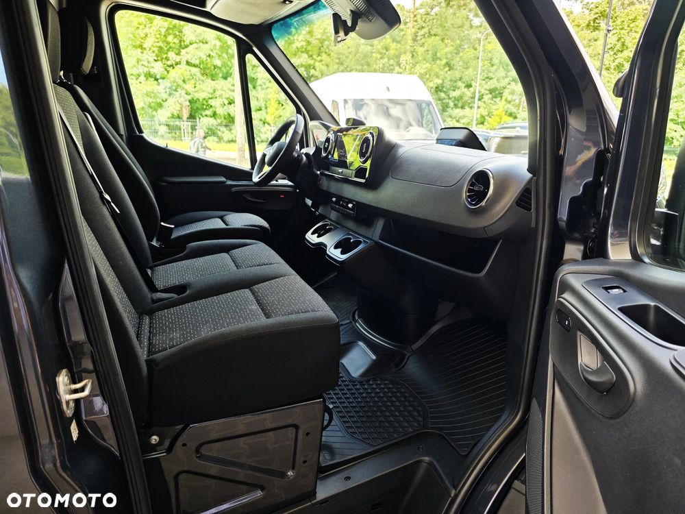 Mercedes-Benz SPRINTER 319 CDI - 19