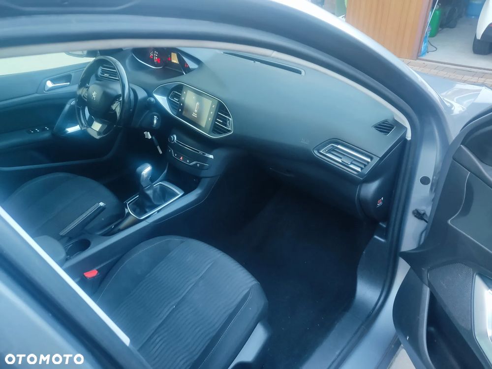 Peugeot 308 - 9