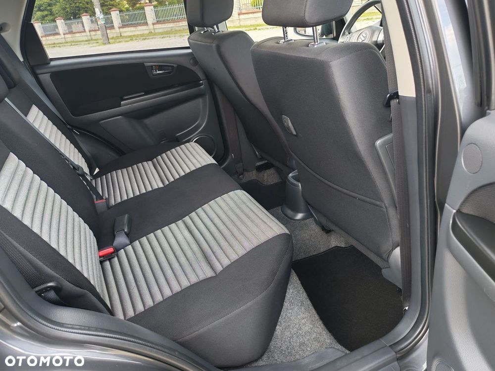 Suzuki SX4 - 18