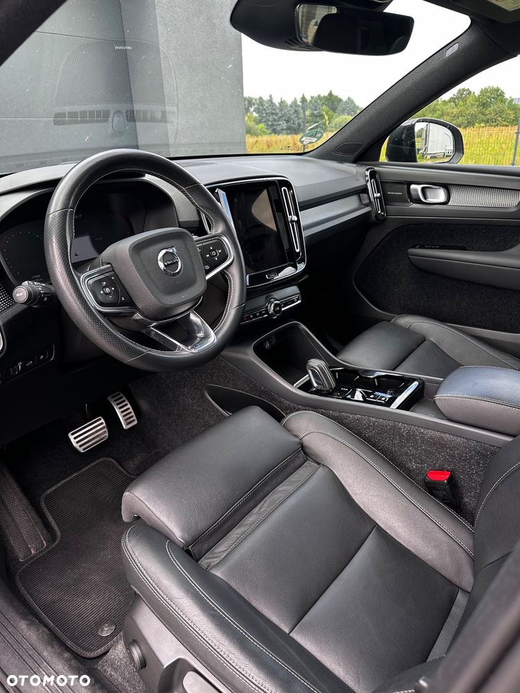 Volvo XC 40 T5 Plug-In Hybrid R-Design - 25