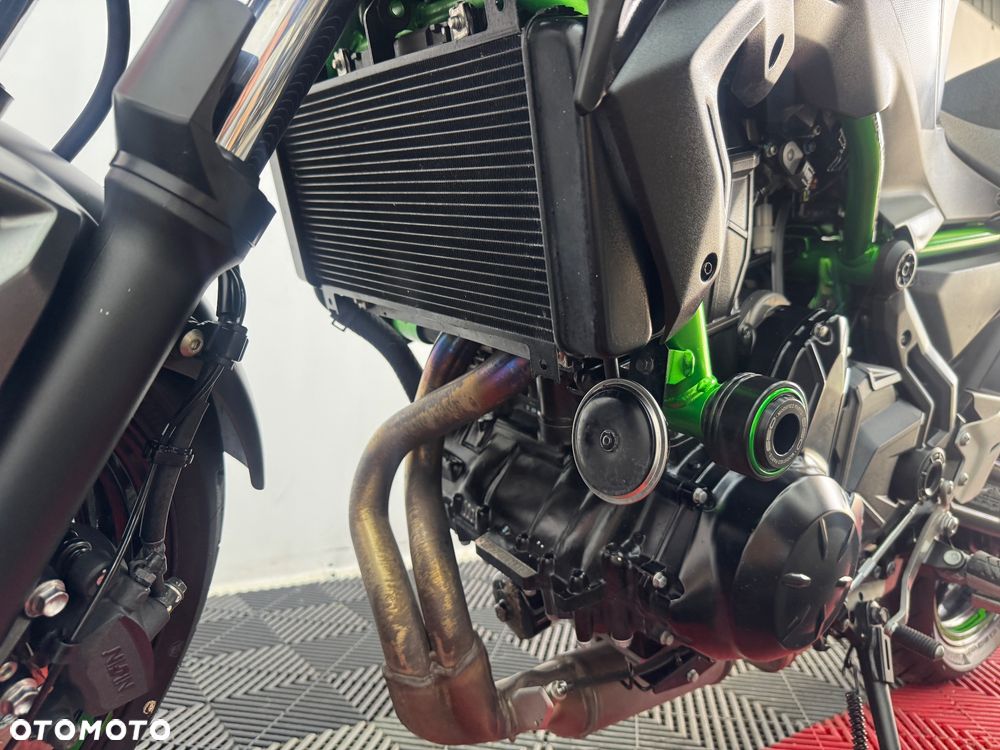 Kawasaki Z 650 - 15