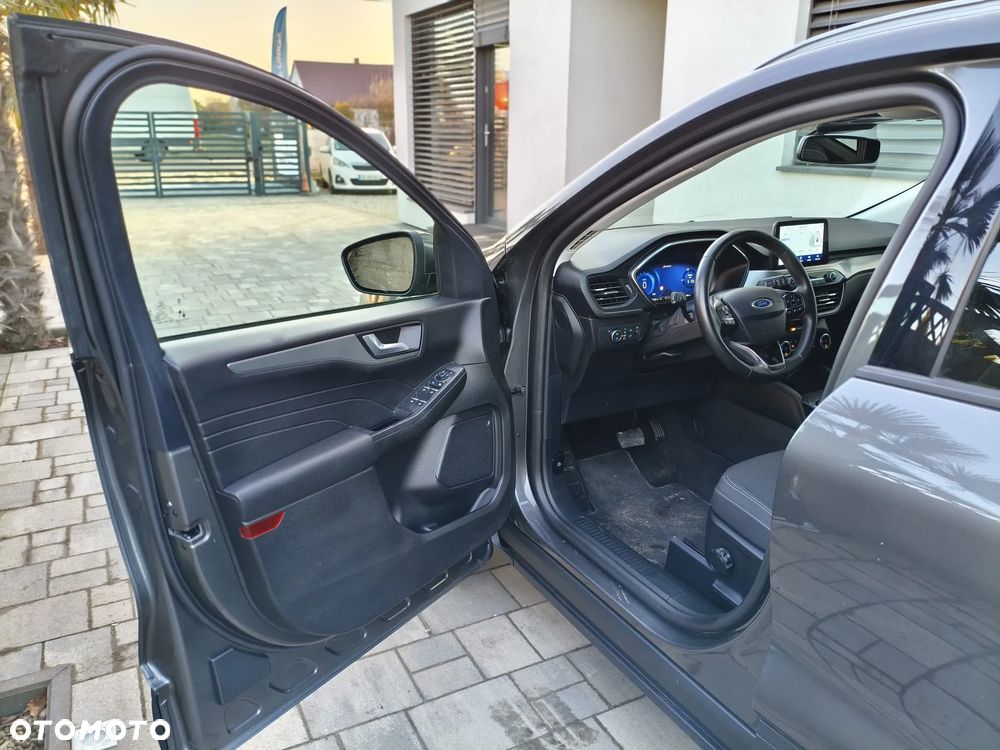 Ford Kuga 2.5 Duratec FHEV TITANIUM - 10