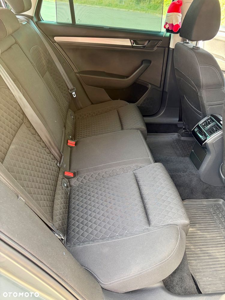 Skoda Superb - 19