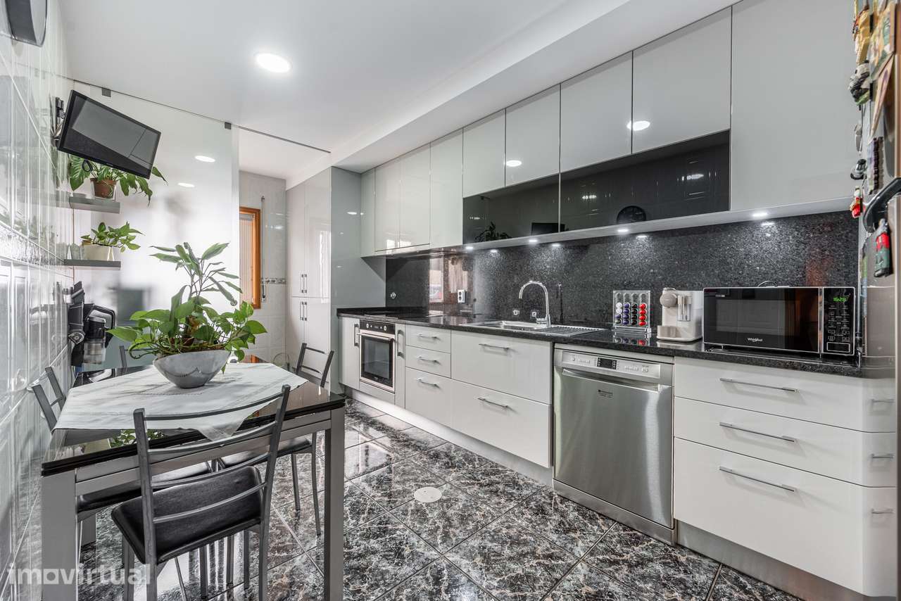 T2 em Arcozelo (V. N. de Gaia) com 114 m², Excelente Localização. - Grande imagem: 5/19
