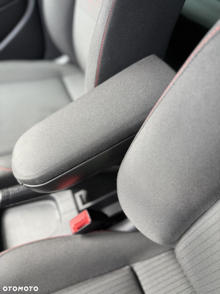 Volkswagen Polo 1.4 TDI BMT Highline - 32