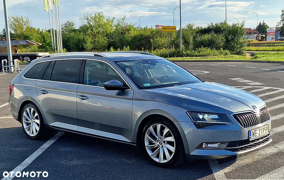 Skoda Superb 2.0 TDI 4x4 Style DSG - 11
