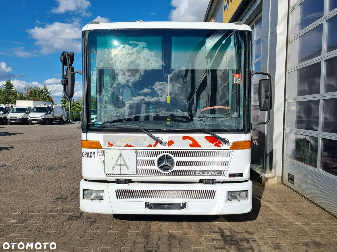 Mercedes-Benz Econic, zabudowa śmieciarki Schörling - 2