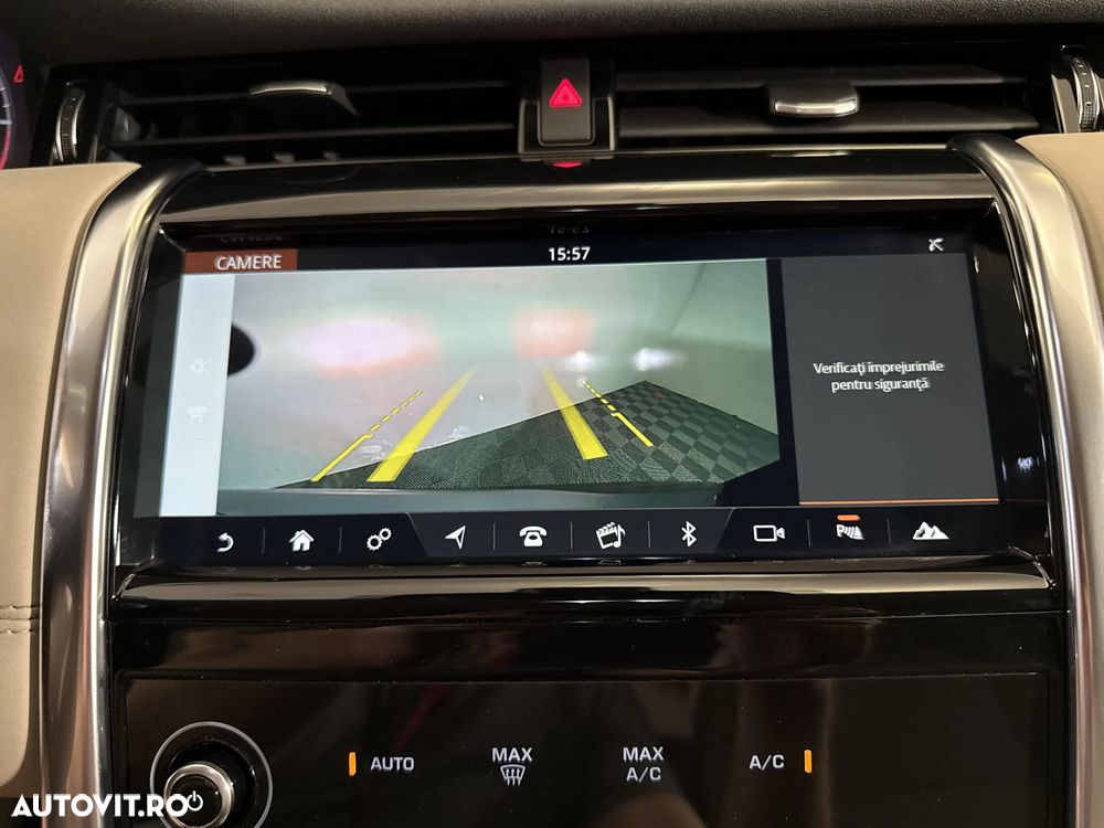 Land Rover Discovery Sport - 19