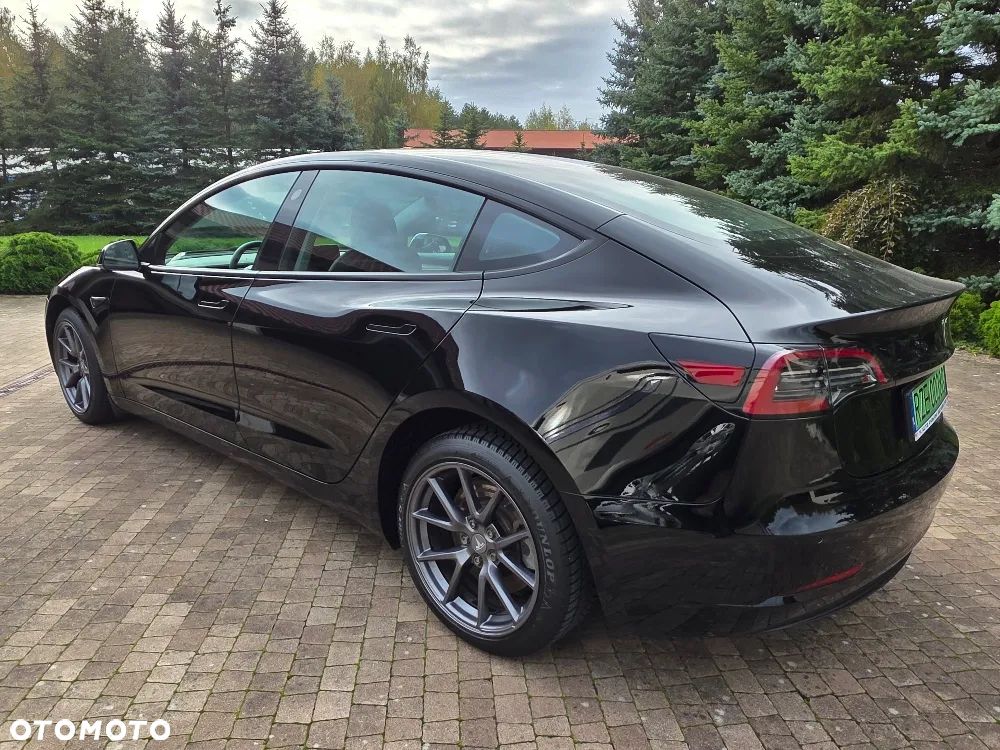 Tesla Model 3 Langstreckenbatterie Allradantrieb Dual Motor - 12