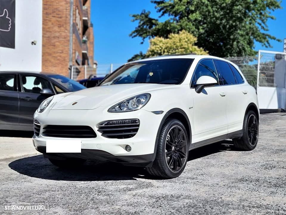 Porsche Cayenne S - 1