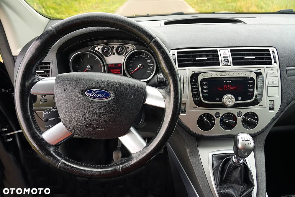 Ford Kuga 2.0 TDCi 2x4 Champions Edition - 17