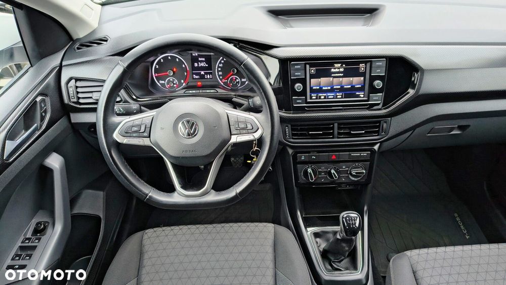 Volkswagen T-Cross - 10