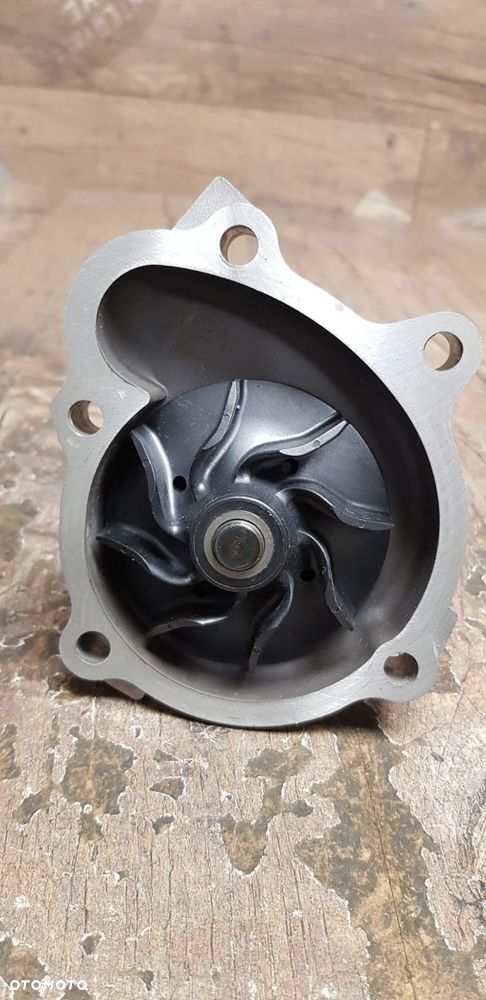Oryginalna pompa wody Opel Astra Corsa Zafira Meriva 98003100 - 9