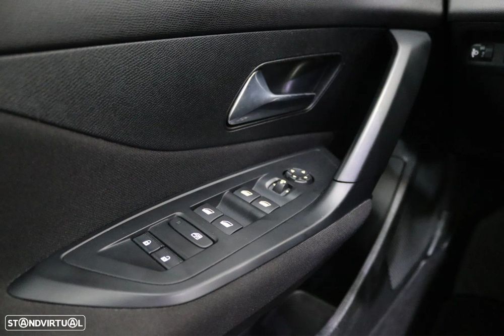 Peugeot 308 SW - 13