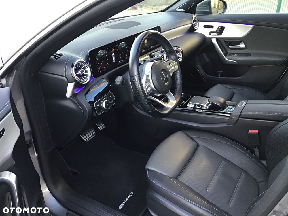 Mercedes-Benz CLA 250 4Matic 7G-DCT Edition 2020 - 21