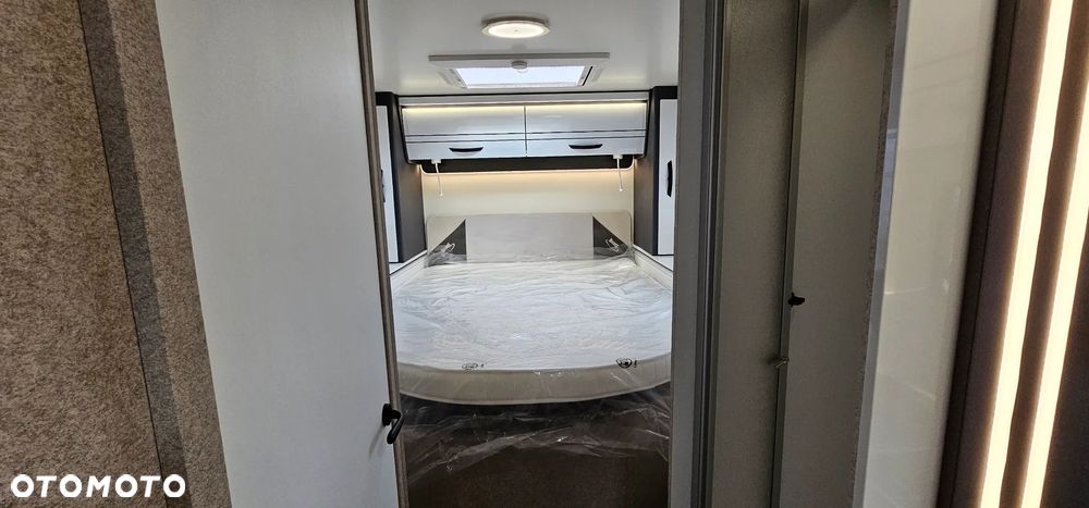 McLOUIS MC4 379 - 22