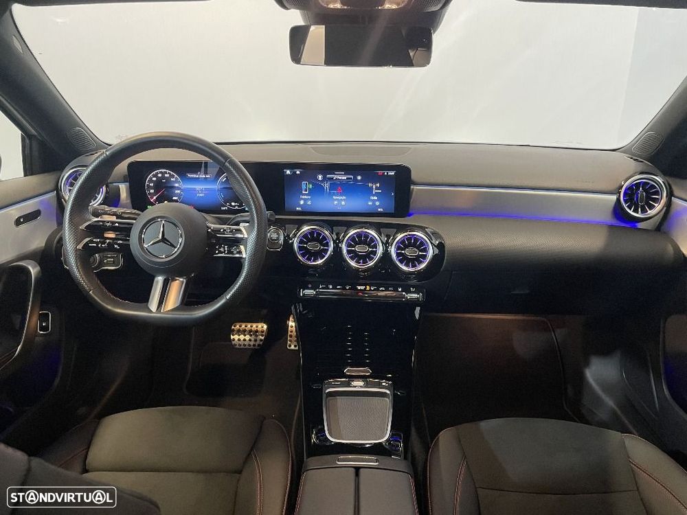 Mercedes-Benz A 250 e AMG Line - 9