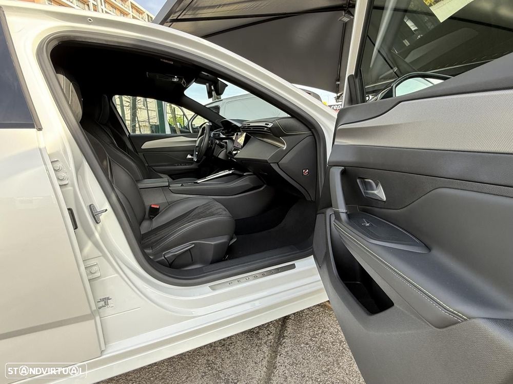 Peugeot 308 1.2 PureTech GT EAT8 - 48