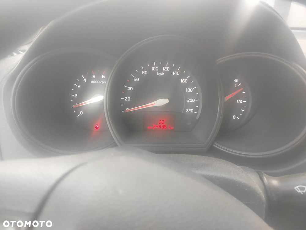 Kia Rio - 25