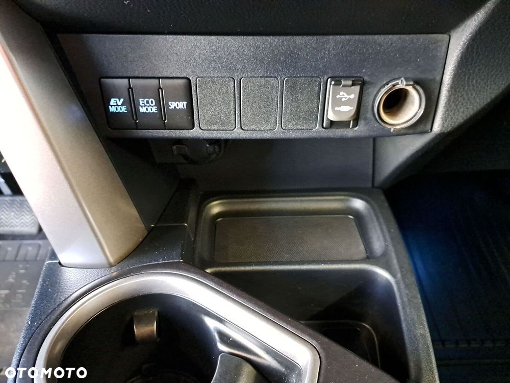 Toyota RAV4 Hybrid Premium 4x4 - 29