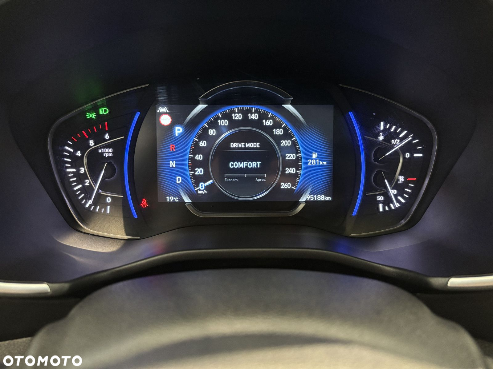 Hyundai Santa Fe - 10