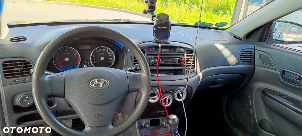 Hyundai Accent 1.4 Comfort - 10
