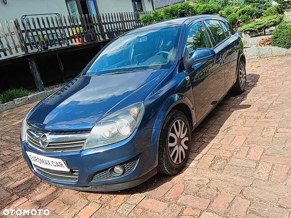 Opel Astra - 1