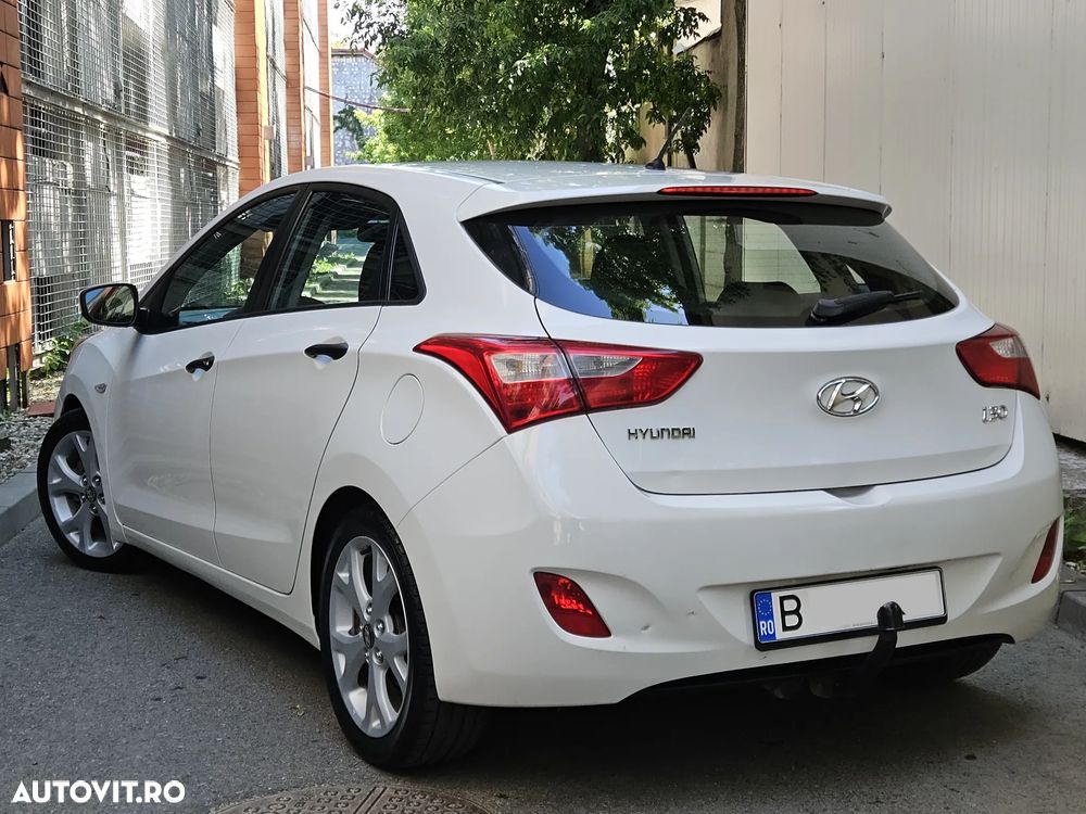 Hyundai i30 1.4 CRDi Trend - 4