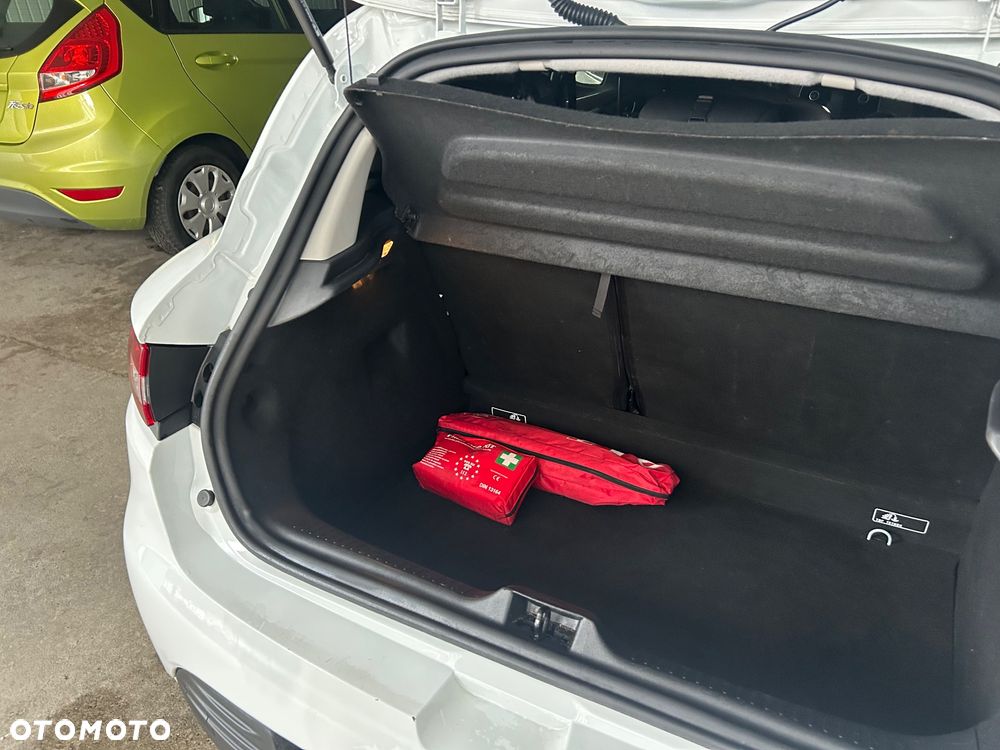 Renault Clio 0.9 TCe Winter Edition - 16