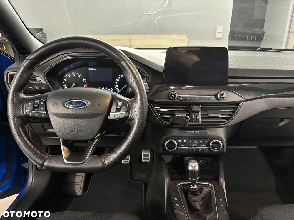 Ford Focus 1.0 EcoBoost ST-Line - 16