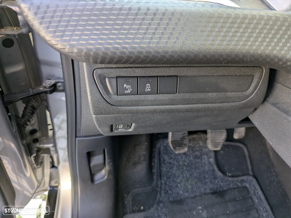 Peugeot 2008 1.2 PureTech Style - 7