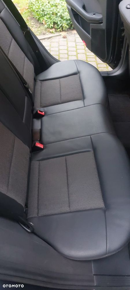 Mercedes-Benz Klasa E - 30