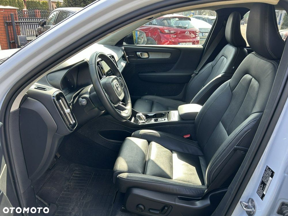 Volvo XC 40 B5 B AWD Geartronic RDesign - 16