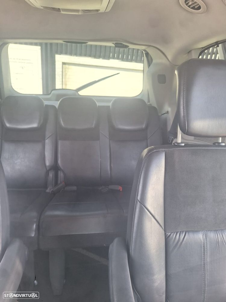 Chrysler Grand Voyager - 10