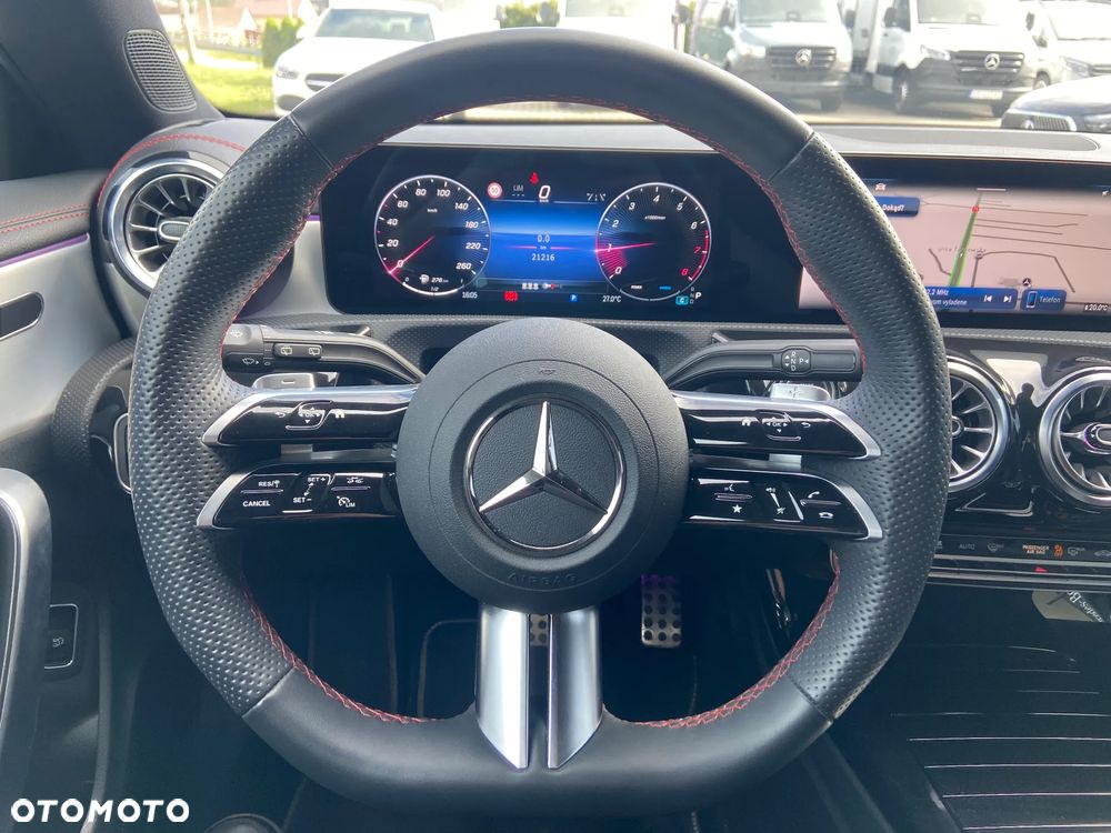 Mercedes-Benz CLA 200 mHEV AMG Line 7G-DCT - 12