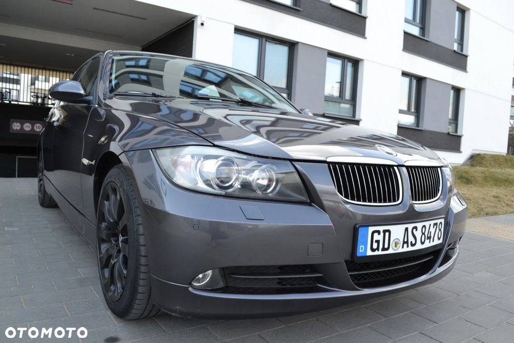 BMW Seria 3 325i - 10