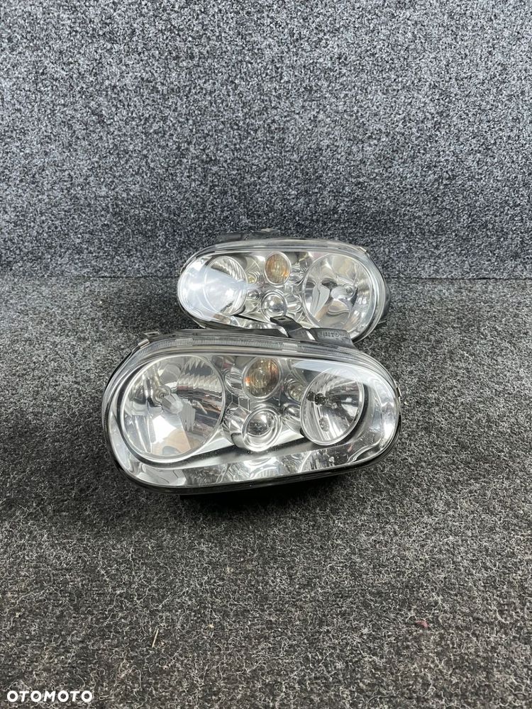 vw golf IV lampa prawa  lewa przód przednia OE hella