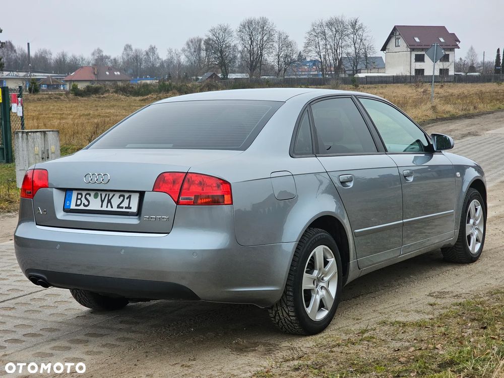 Audi A4 Limousine 2.0 TDI DPF - 21