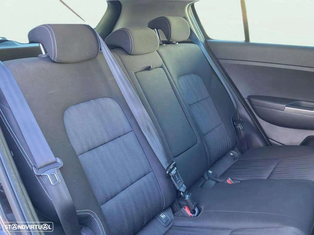 Kia Sportage - 16