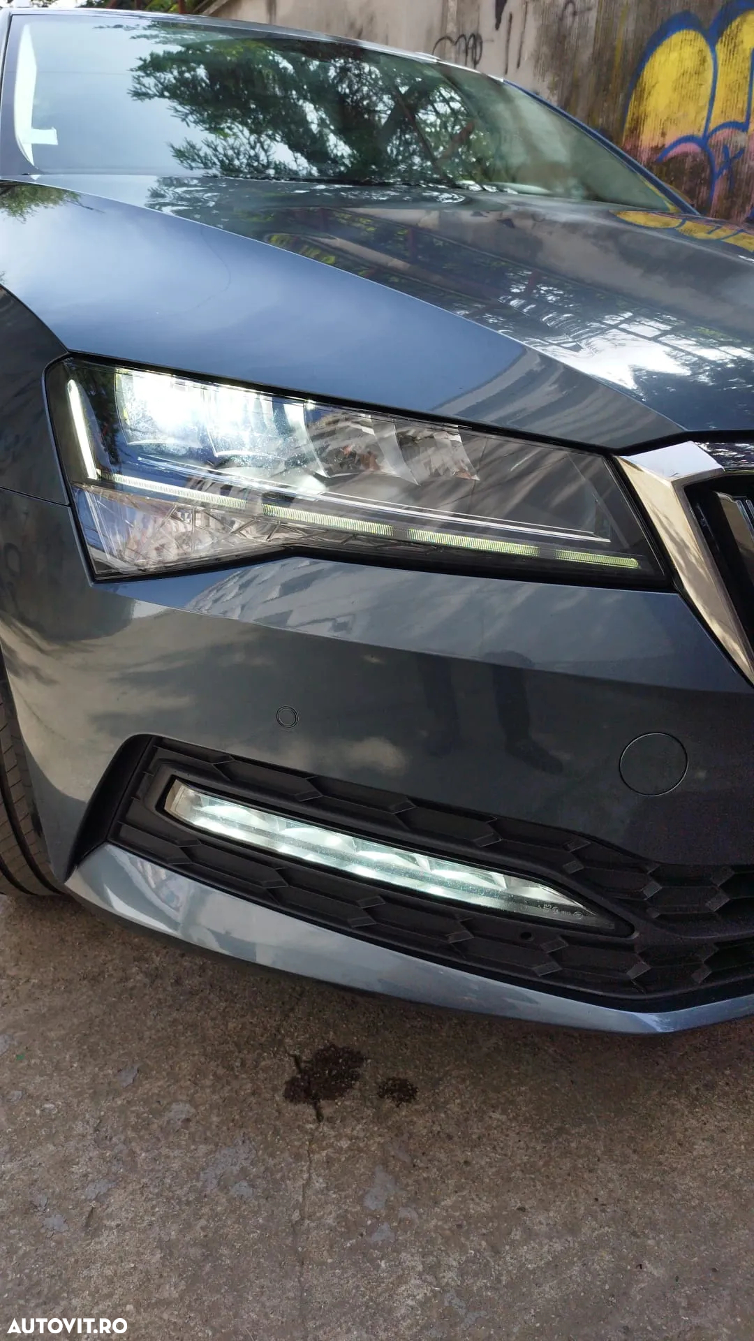Skoda Superb 2.0 TDI DSG Ambition - 11