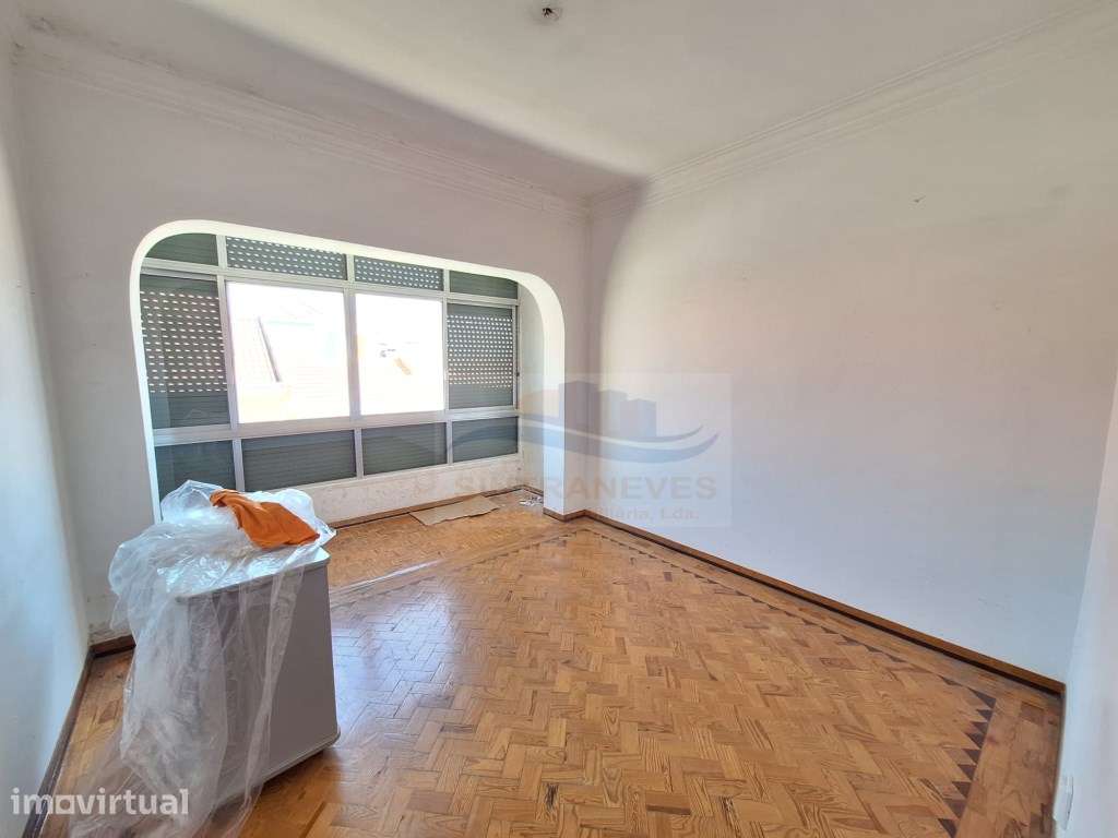 Magnífico T2+1 duplex pronto habitar na Amadora - Grande imagem: 5/16