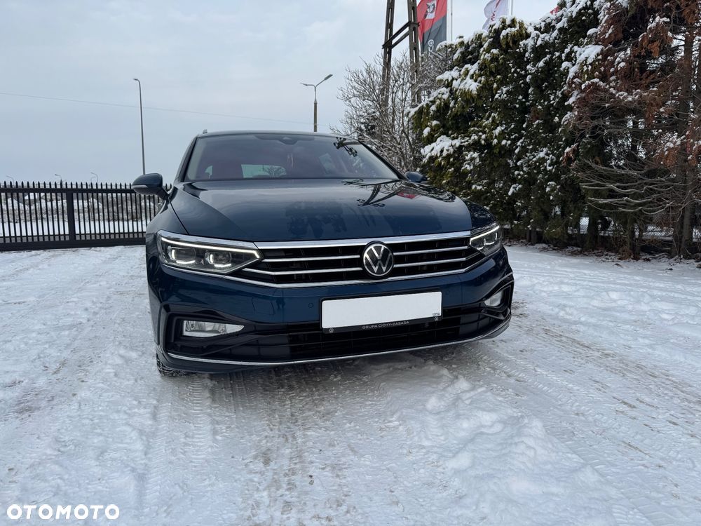 Volkswagen Passat Variant 2.0 TDI EVO Elegance DSG - 30